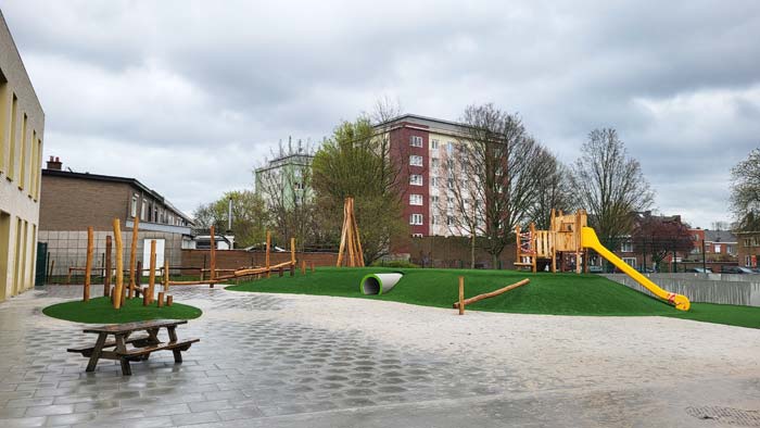 Basisschool De Vlindertuin opent vernieuwde speeltuin in Mechelen